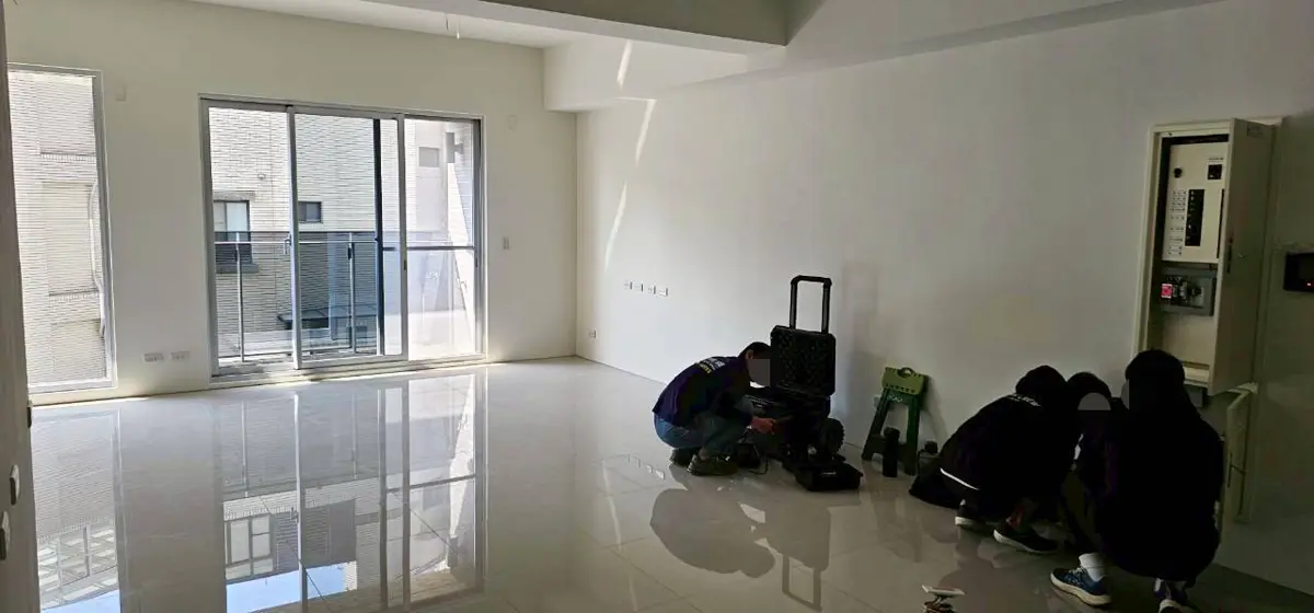 第一次交屋不知道要驗什麼？我找了鼎創驗屋，兩大箱儀器見真章
