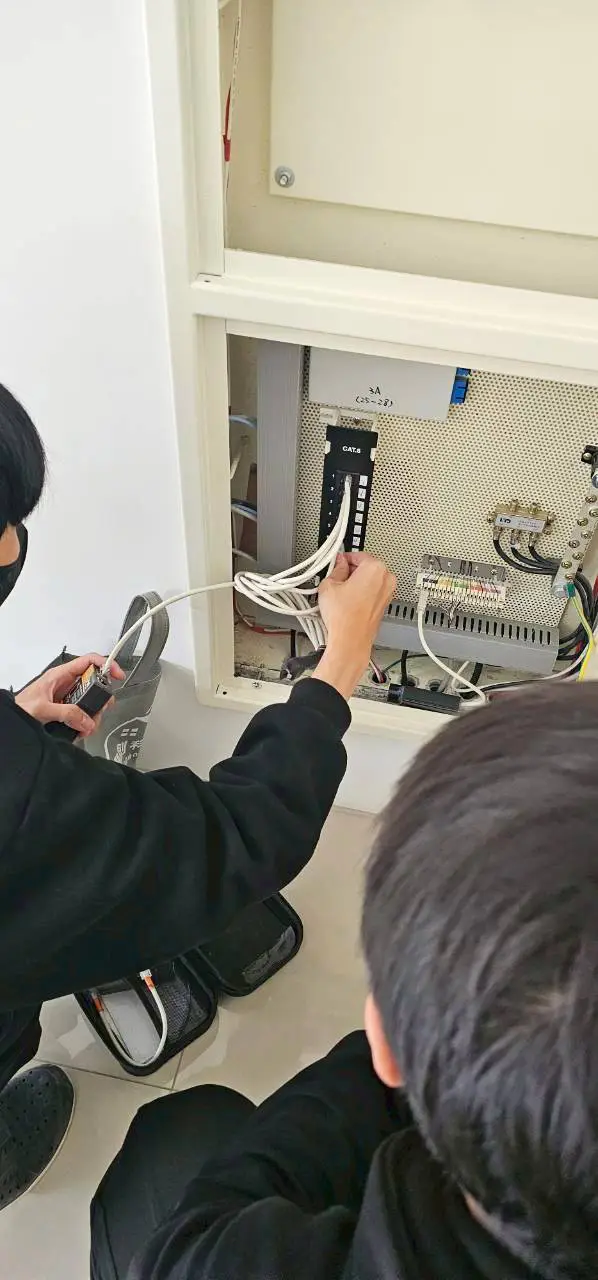 鼎創驗屋 插座電壓測試