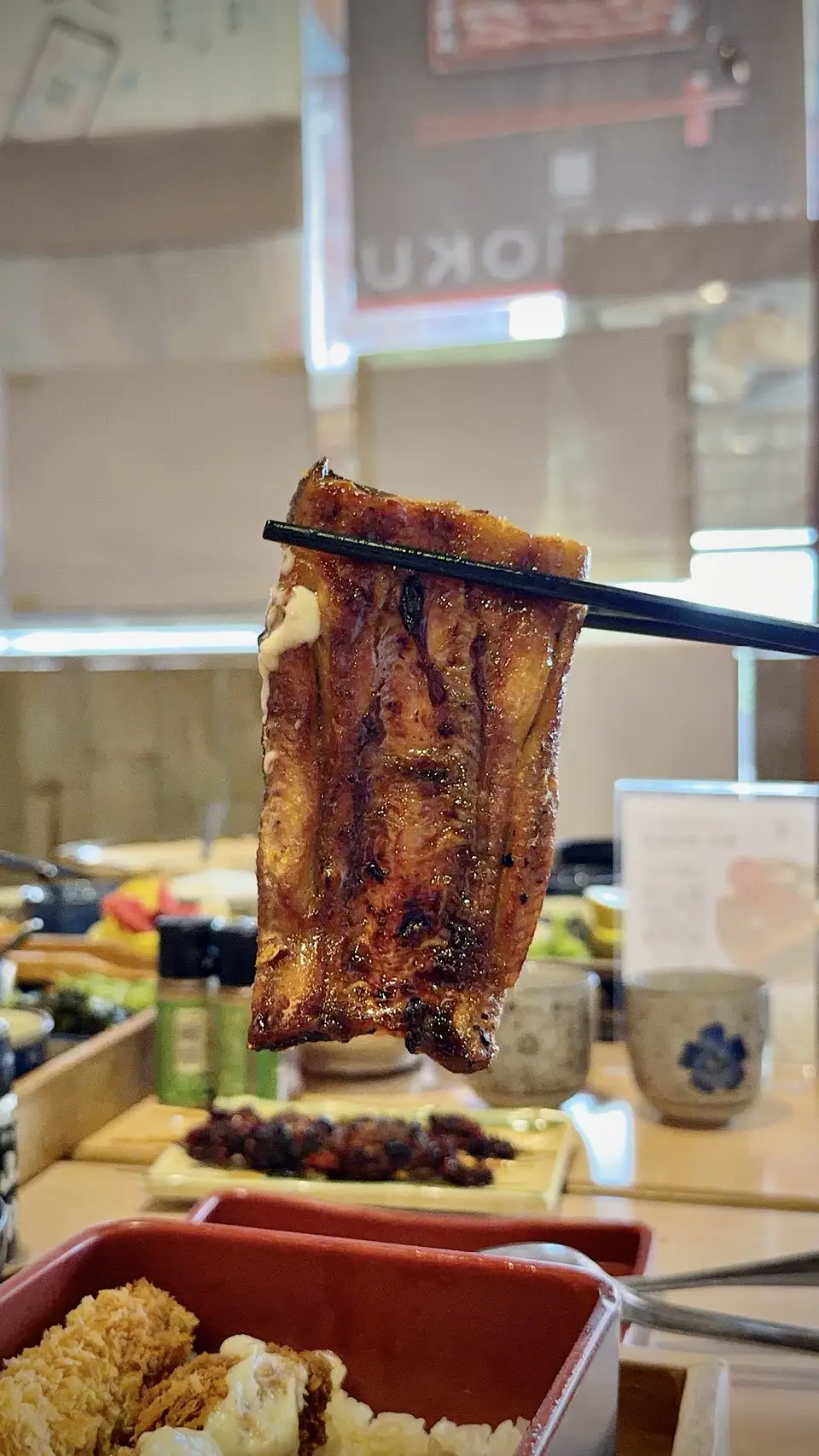 宝鰻 鰻魚炭烤焦香特寫