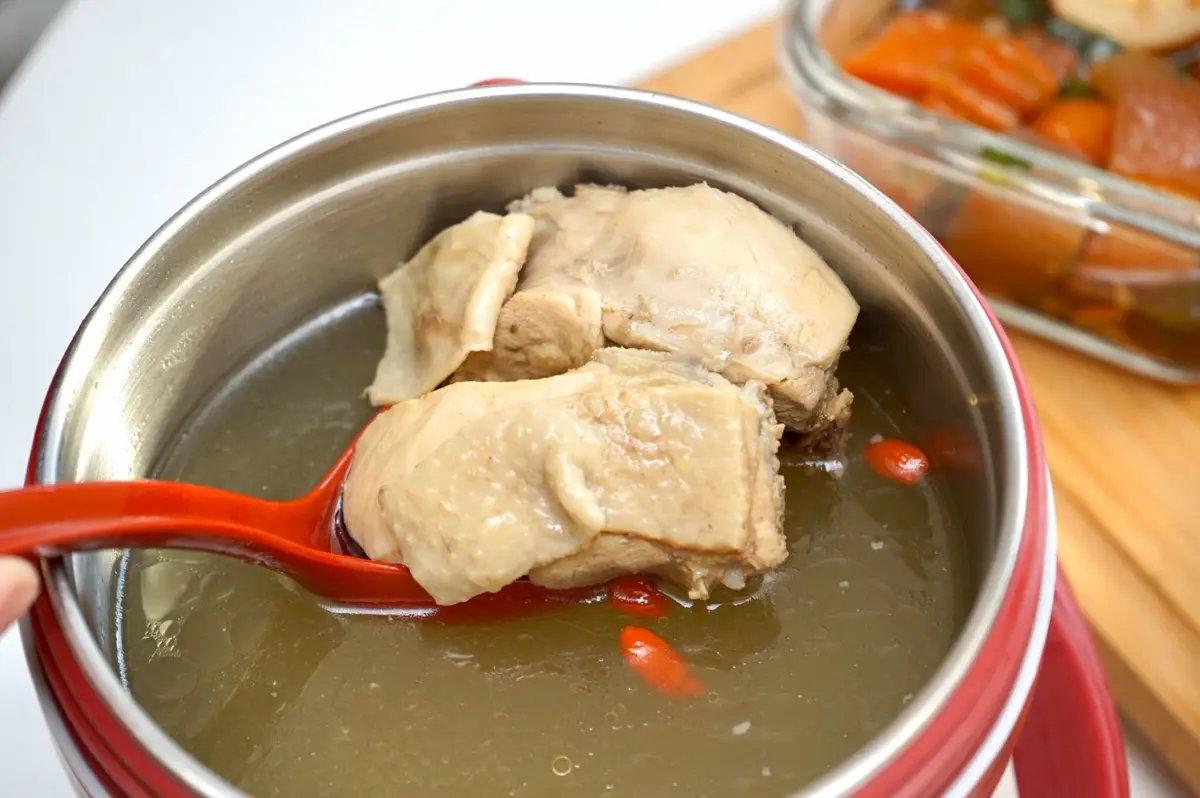 九尾草雞湯|小狀元膳食外送