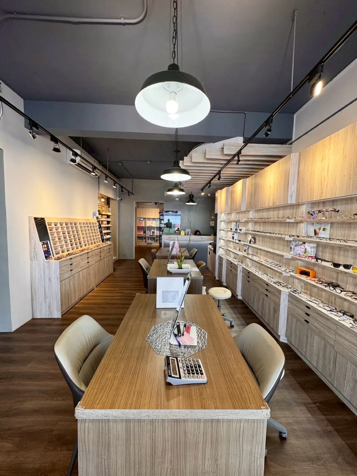 新店面、好服務,價格一樣甜|伍佰眼鏡臨安店