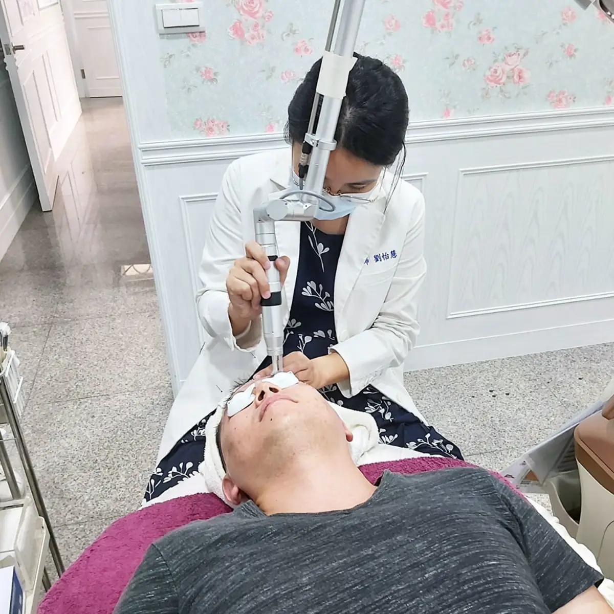 第二次雷射｜劉怡慧皮膚科診所