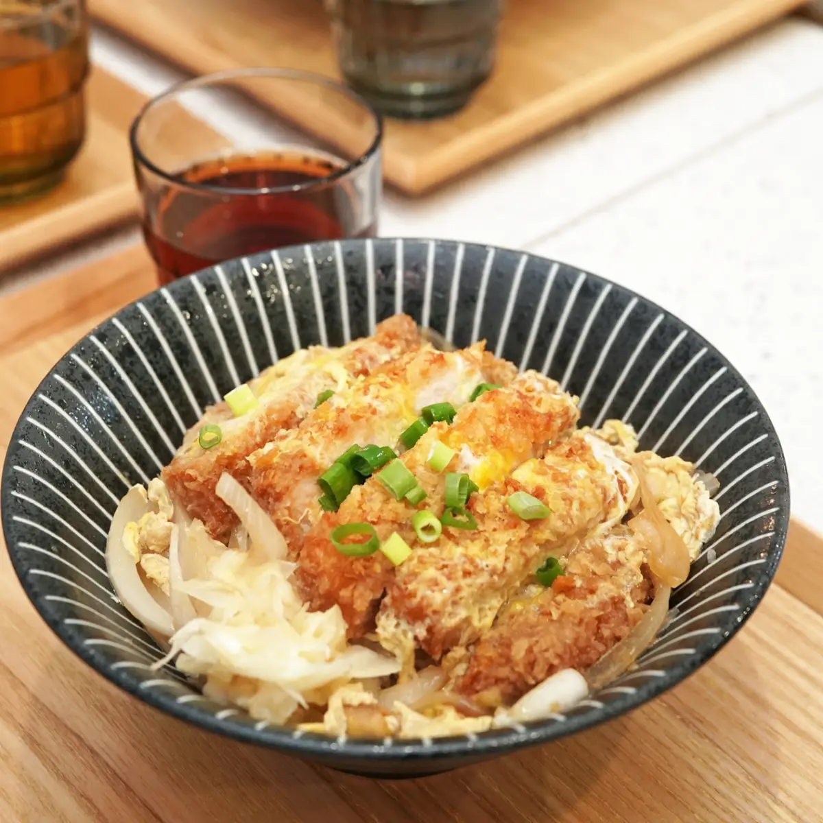 炸豬排丼飯|寶煲餐飲