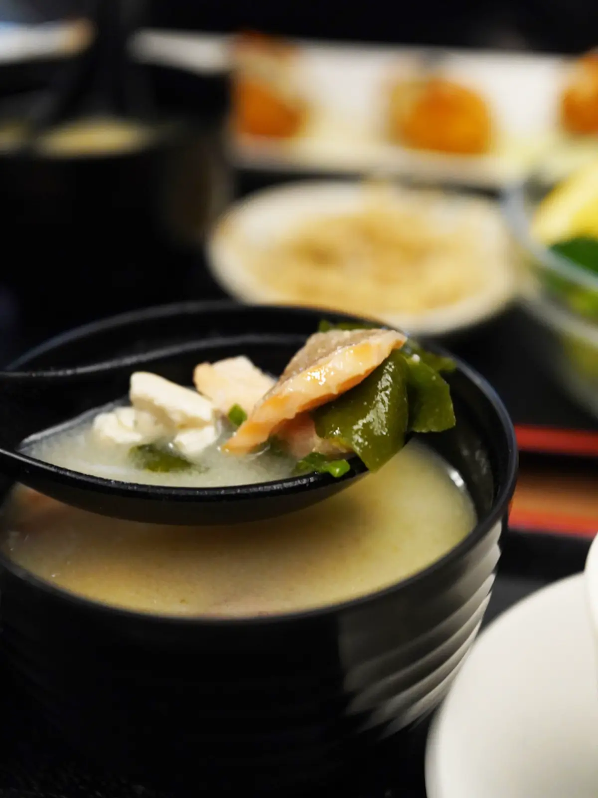 味噌魚湯|小椿食堂