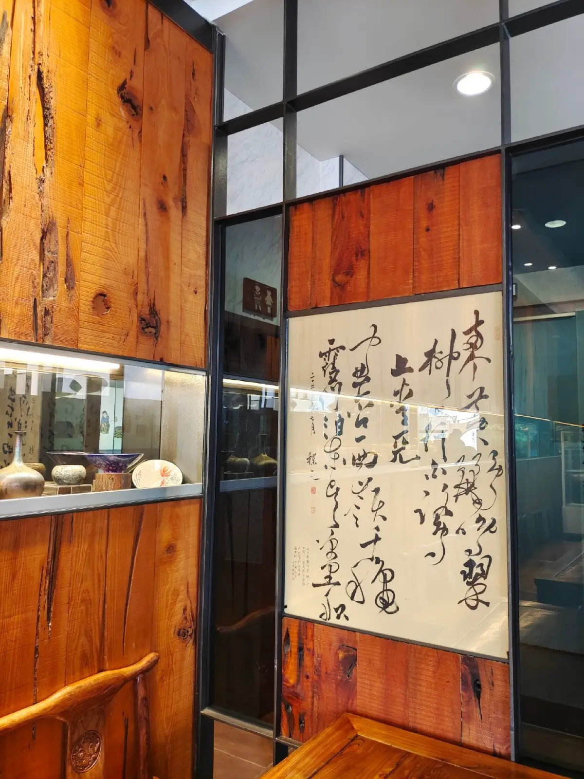 座位多、適合聚餐｜老胡記人文藝術餐廳