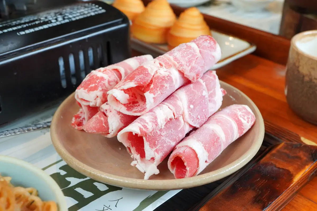 座位多、適合聚餐｜老胡記人文藝術餐廳