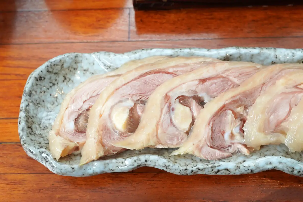 座位多、適合聚餐｜老胡記人文藝術餐廳