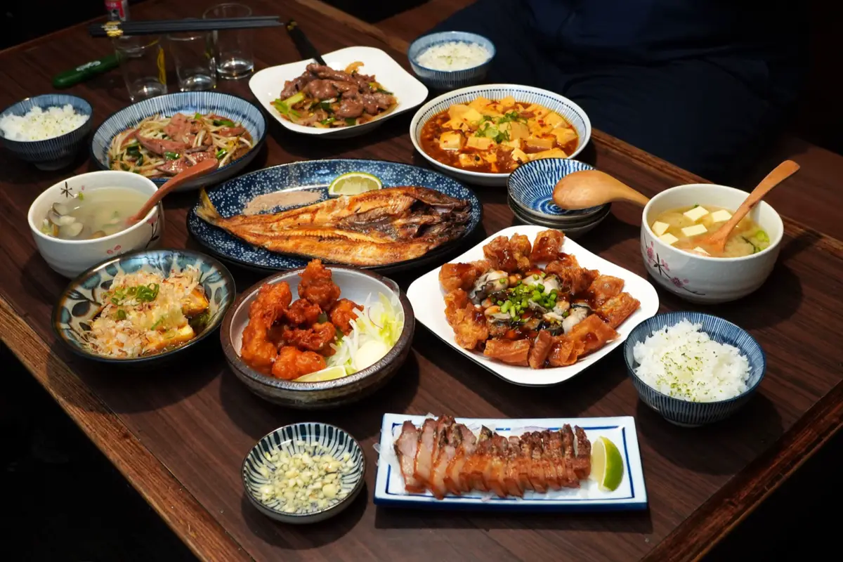台南保安路おかんと大眾酒場 昭和居酒屋熱炒