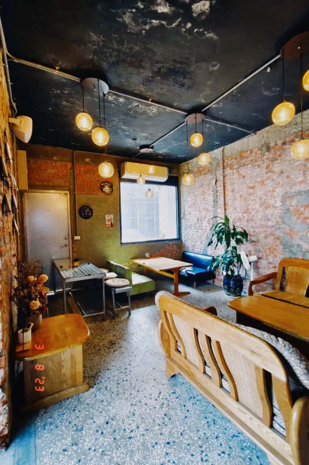 台南葵瑪咖啡CREMA CAFE 工業風老宅早午餐