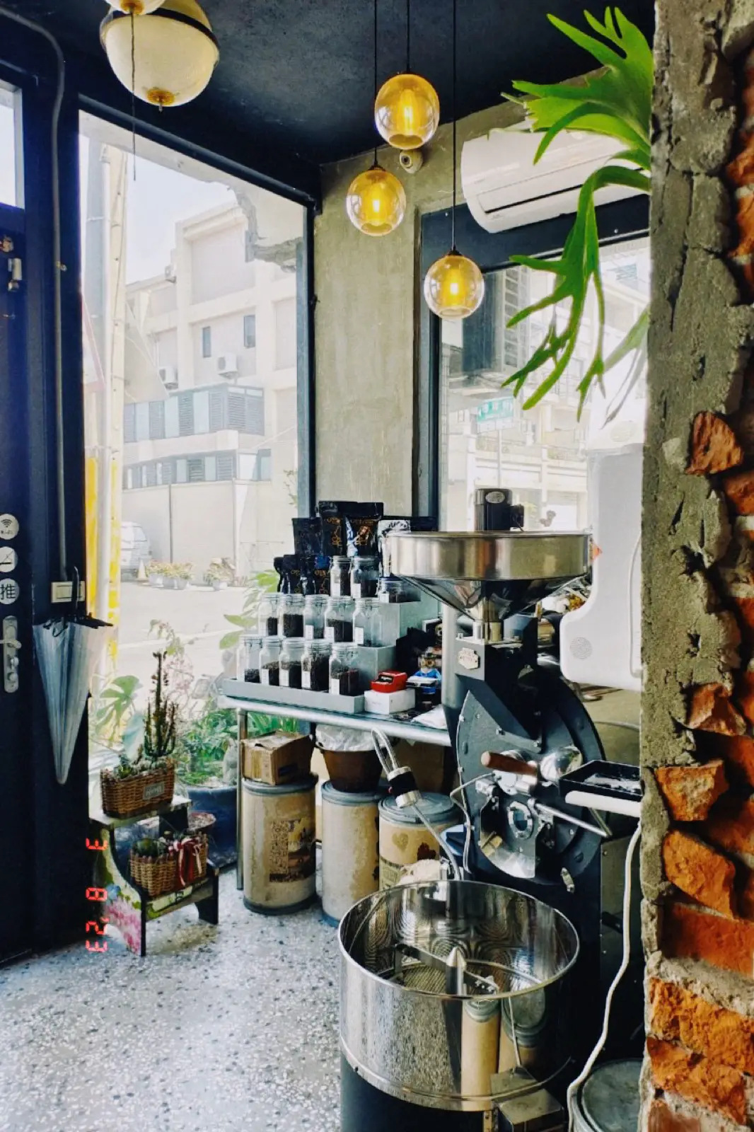 台南葵瑪咖啡CREMA CAFE 工業風老宅早午餐