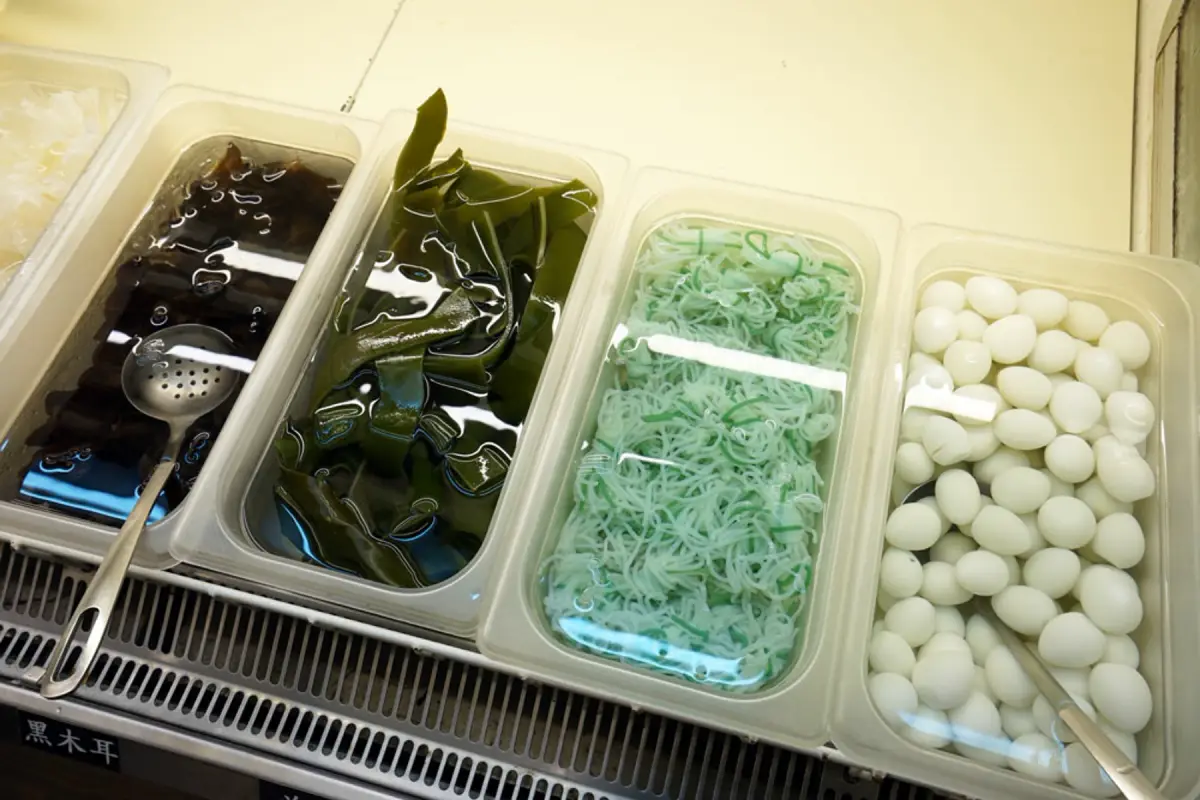 七種肉片現切上桌｜XM麻辣鍋