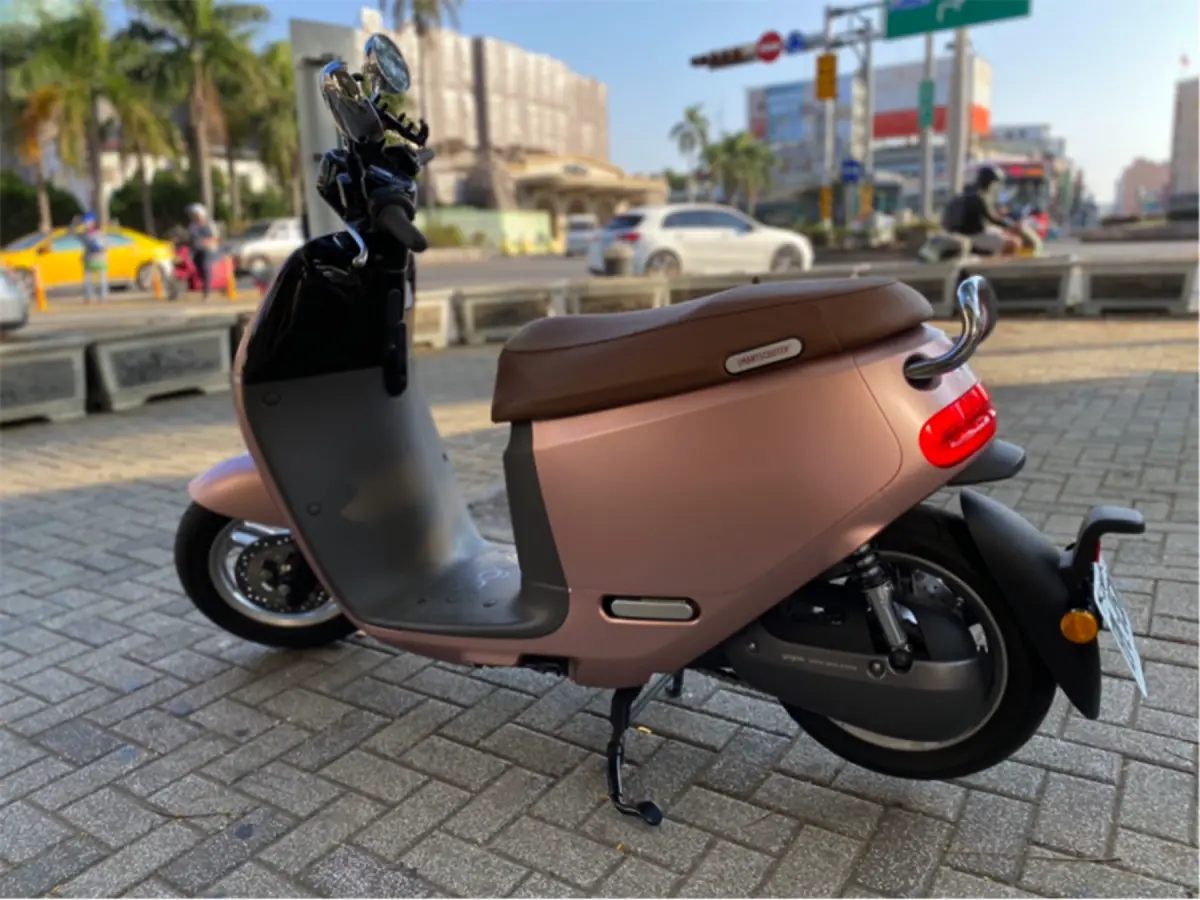 台南詠心同行機車出租 火車站前租車