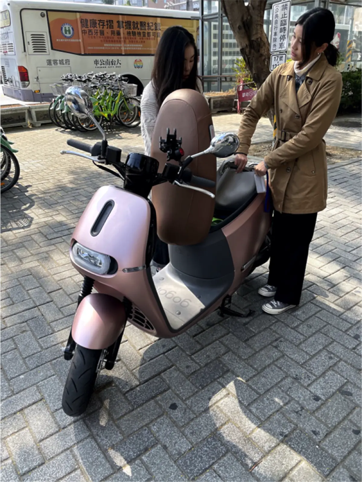 台南詠心同行機車出租 火車站前租車