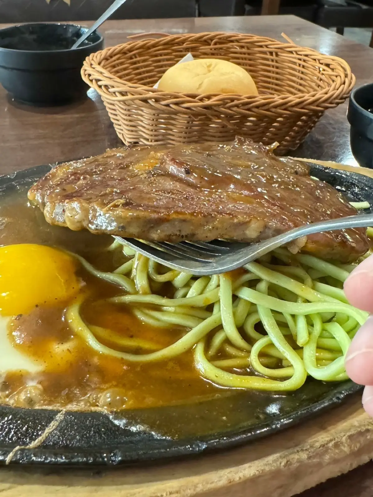 戰斧豬排｜魔力牛牛排館