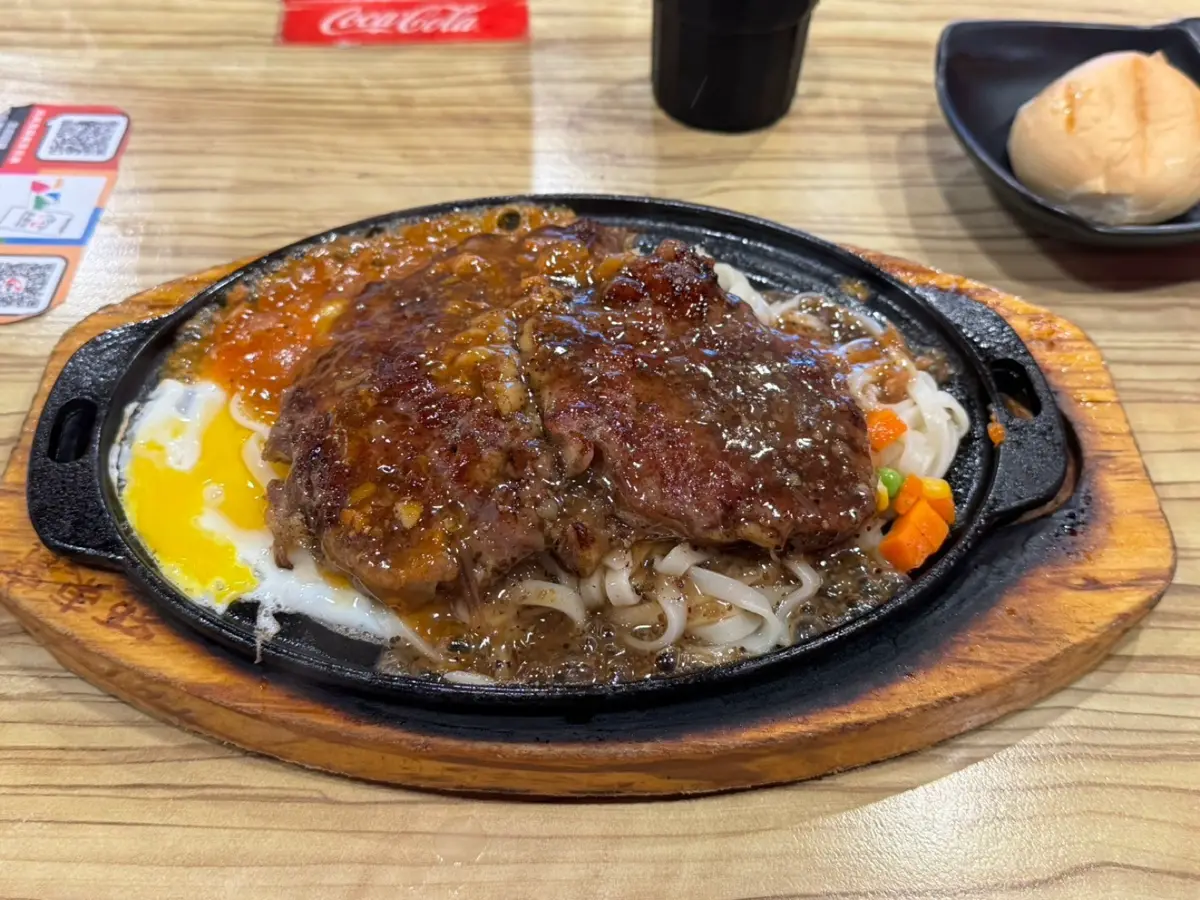 沙朗厚片｜魔力牛牛排館