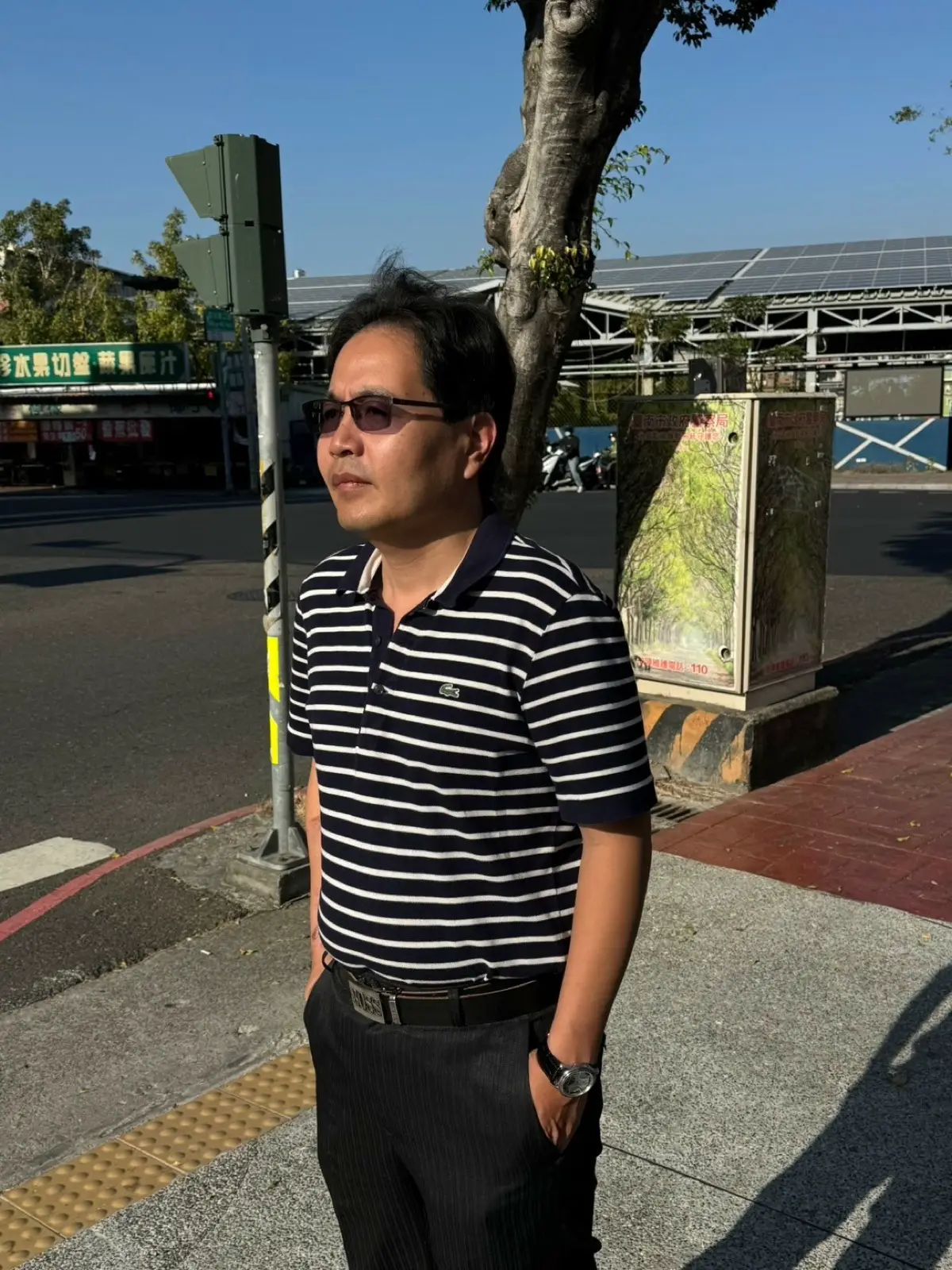 台南伍佰眼鏡臨安店 多焦變色眼鏡