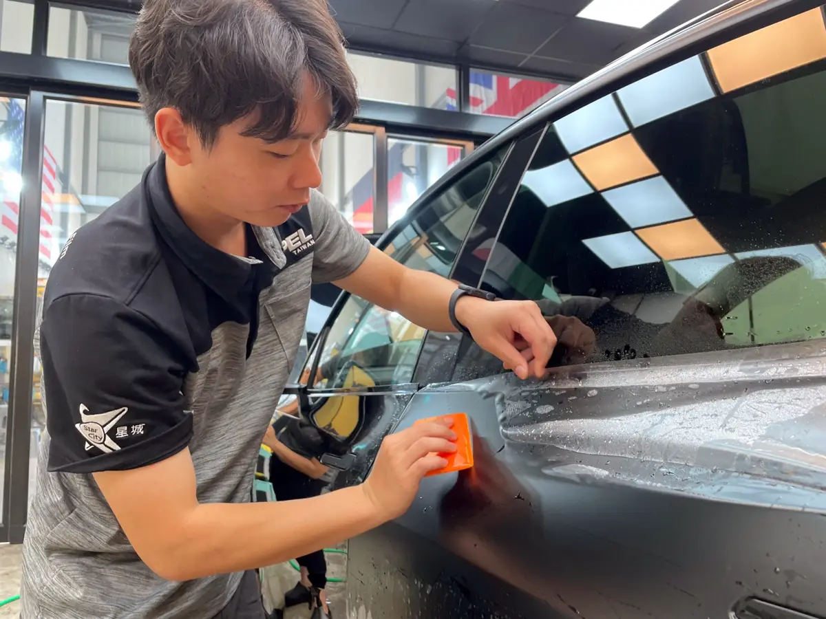 台南仁德星城車體包膜 Xpel透明車漆保護膜