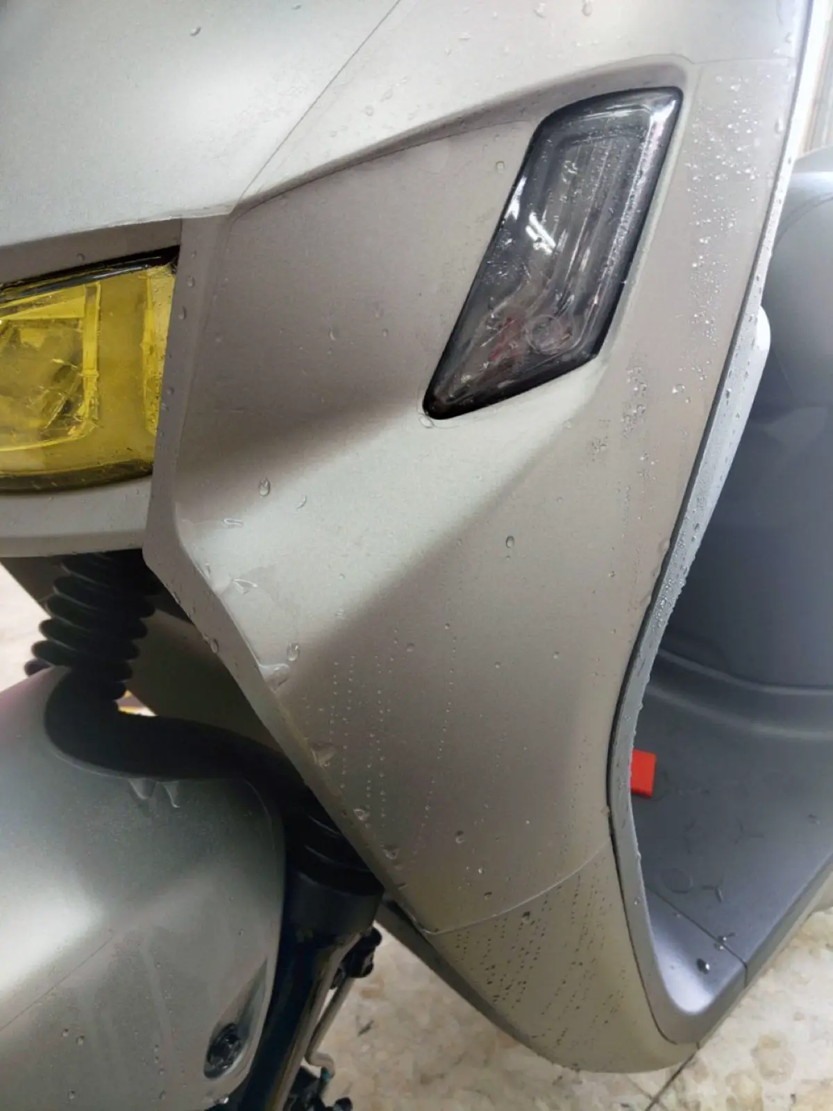 嘉義哈維車體包膜 機車消光犀牛皮