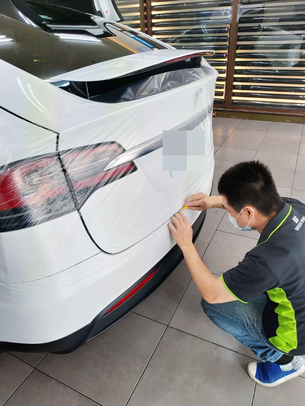 高雄嘉樂汽車隔熱紙 南亞冰酷特斯拉