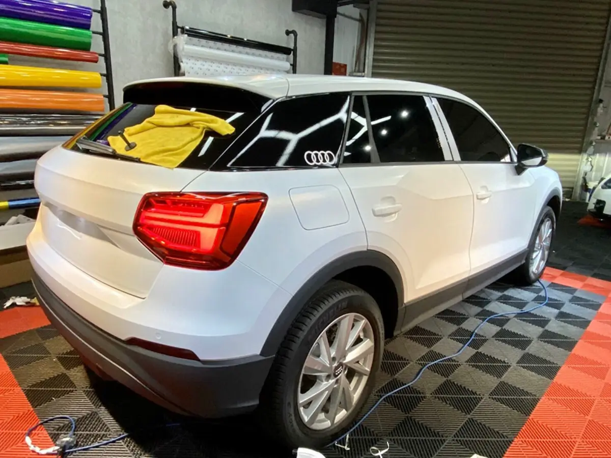 Audi Q2 灰改消光冰霜白｜天藝汽車包膜