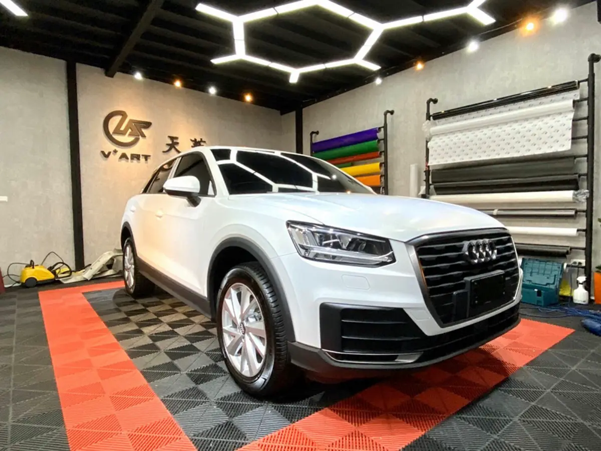 Audi Q2 灰改消光冰霜白｜天藝汽車包膜