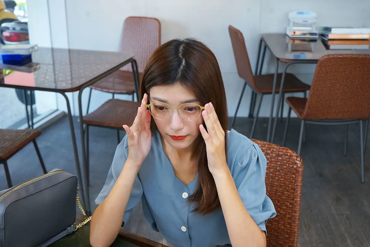 Step 4・試戴調整|金制眼鏡