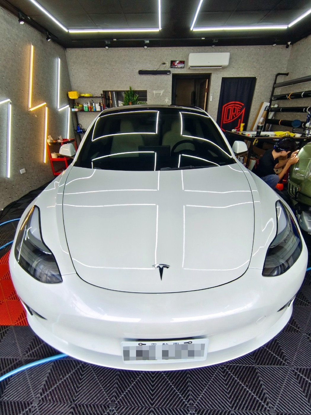 台南汽車包膜,Force弗爾仕車體包膜9.jpg 台南汽車包膜,Force弗爾仕車體包膜9.jpg