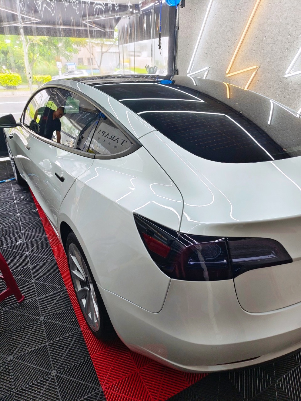 台南汽車包膜,Force弗爾仕車體包膜12.jpg 台南汽車包膜,Force弗爾仕車體包膜12.jpg
