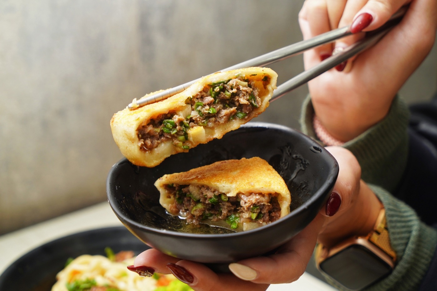 饗福園北方麵食館,高雄美食,推薦,高雄小籠包,高雄苓雅區平價餐廳,牛肉餡餅,鮮蝦煎餃,烙餅,牛肉麵5.jpg 饗福園北方麵食館,高雄美食,推薦,高雄小籠包,高雄苓雅區平價餐廳,牛肉餡餅,鮮蝦煎餃,烙餅,牛肉麵5.jpg