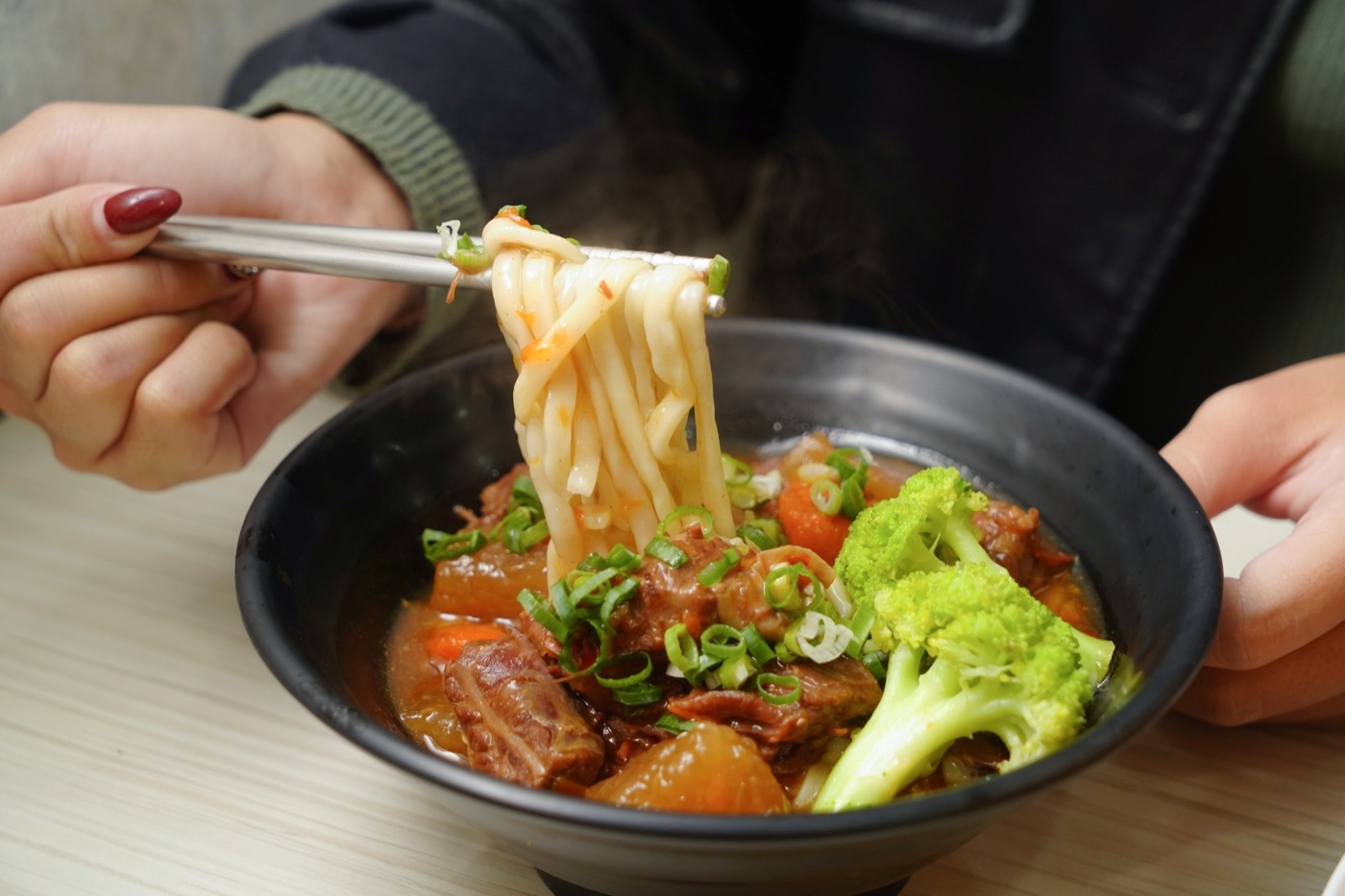饗福園北方麵食館,高雄美食,推薦,高雄小籠包,高雄苓雅區平價餐廳,牛肉餡餅,鮮蝦煎餃,烙餅,牛肉麵9.jpg 饗福園北方麵食館,高雄美食,推薦,高雄小籠包,高雄苓雅區平價餐廳,牛肉餡餅,鮮蝦煎餃,烙餅,牛肉麵9.jpg