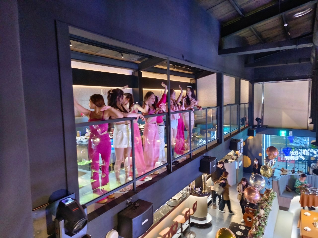 台南Lady Boss老闆娘音樂餐廳-生日粉紅party,氣氛好,有駐唱歌手1-1.jpg 台南Lady Boss老闆娘音樂餐廳-生日粉紅party,氣氛好,有駐唱歌手1-1.jpg