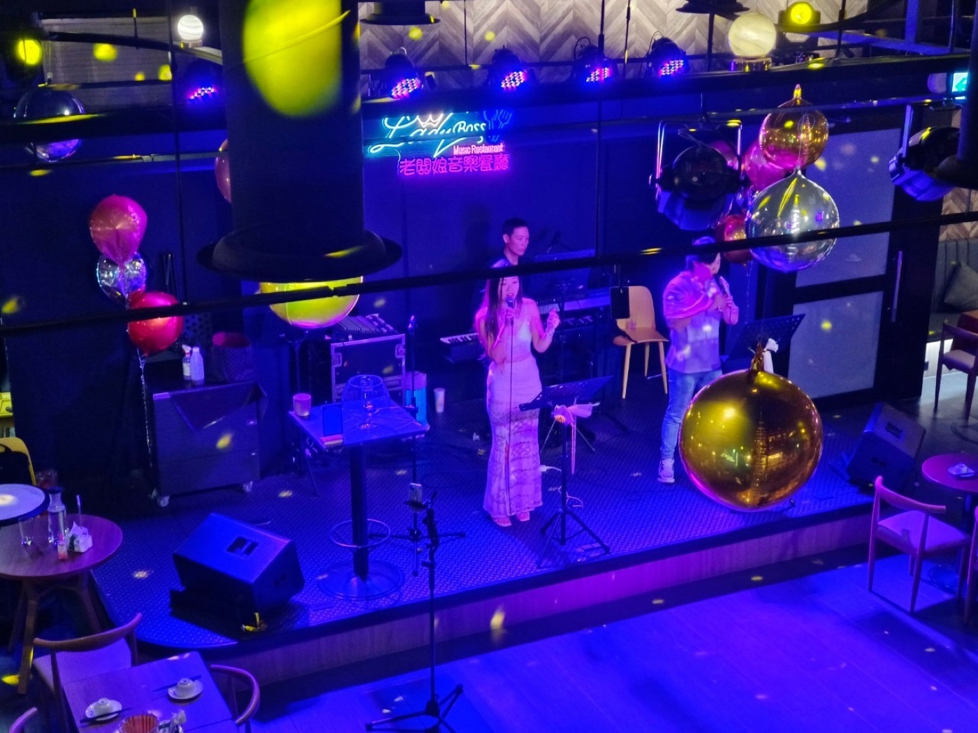 台南Lady Boss老闆娘音樂餐廳-生日粉紅party,氣氛好,有駐唱歌手2.jpg 台南Lady Boss老闆娘音樂餐廳-生日粉紅party,氣氛好,有駐唱歌手2.jpg