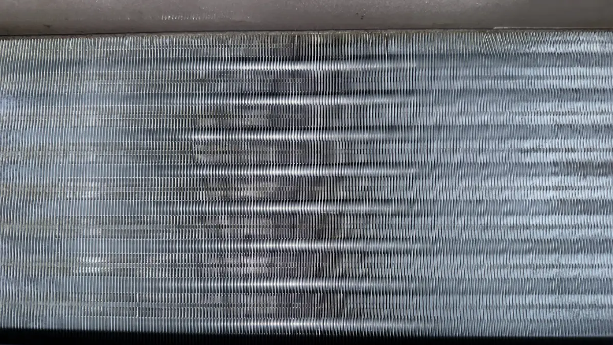 冷氣鰭片正面清洗後乾淨 彰化洗冷氣推薦